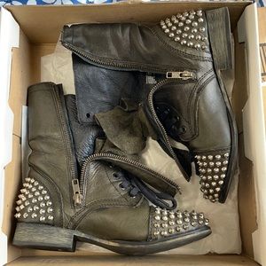 Steve Madden Tarnney Boot